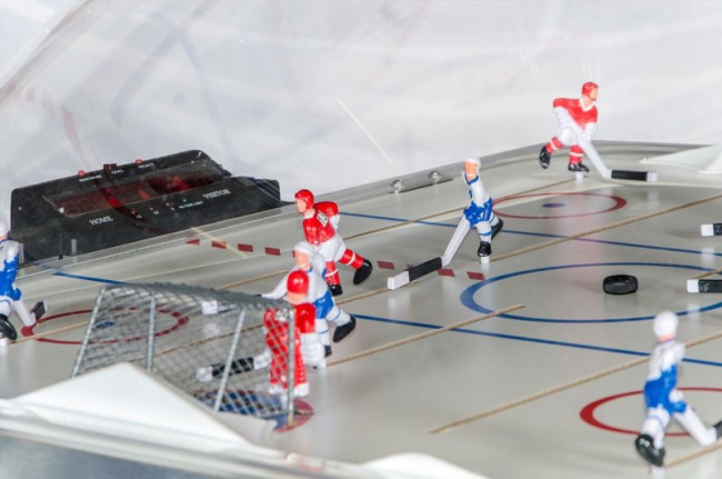 Хоккей «Bubble Hockey» Хоккей «Bubble Hockey»