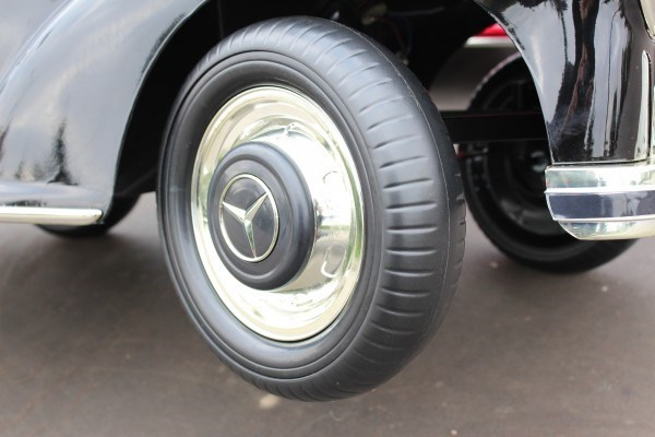 Электромобиль BARTY Mercedes-Benz 300S Электромобиль BARTY Mercedes-Benz 300S