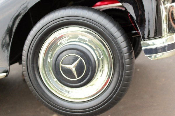 Электромобиль BARTY Mercedes-Benz 300S Электромобиль BARTY Mercedes-Benz 300S